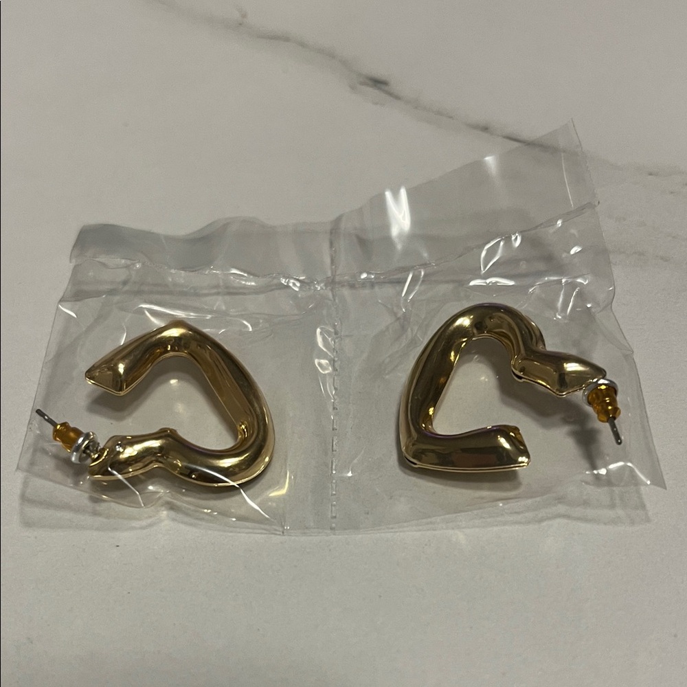 Avon Gold Curved Earrings